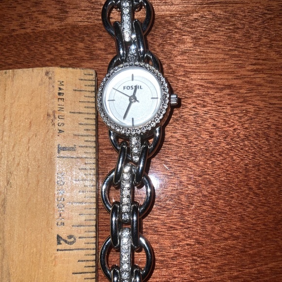 Fossil Women’s crystal embellished watch - Picture 3 of 6
